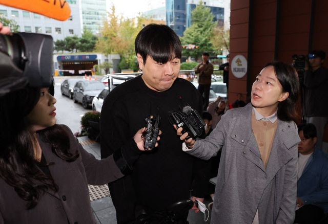  '불법 도박' 개그맨 이진호, 검찰 송치