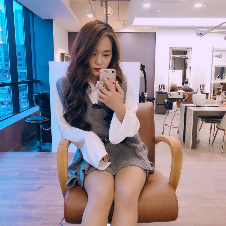  봄바람에 살랑이는 동탄호수공원 미용실의 시그니처 펌!
