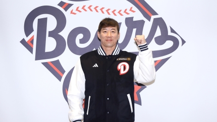 <b>고효준</b>, 두산과 1억 원 계약