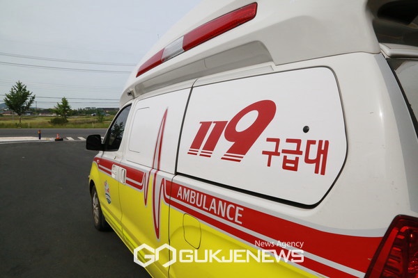 <b>부산</b> 중구 <b>수영장 감전</b> 추정 <b>사고</b> 발생…1명 사망 1명 부상... 