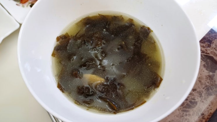  라면보다 쉬운 기장물산 조개 미역국 역시 기장 미역