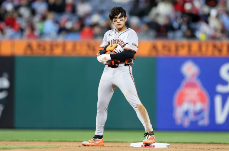 [MLB] <b>이정후</b> “5타수 2<b>안타</b>에도 OPS가 떨어졌다고?” <b>2루타</b>... 