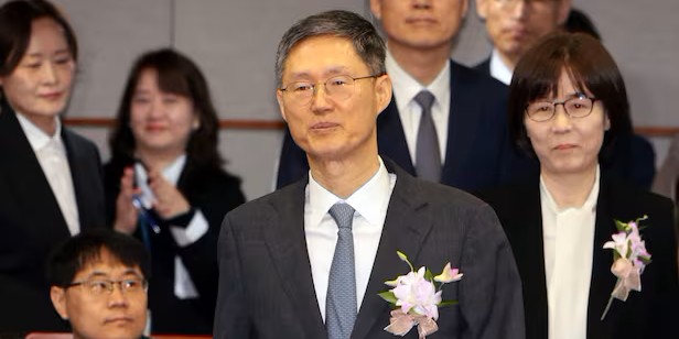 <b>문형배</b>·<b>이미선 헌법재판관 퇴임</b>