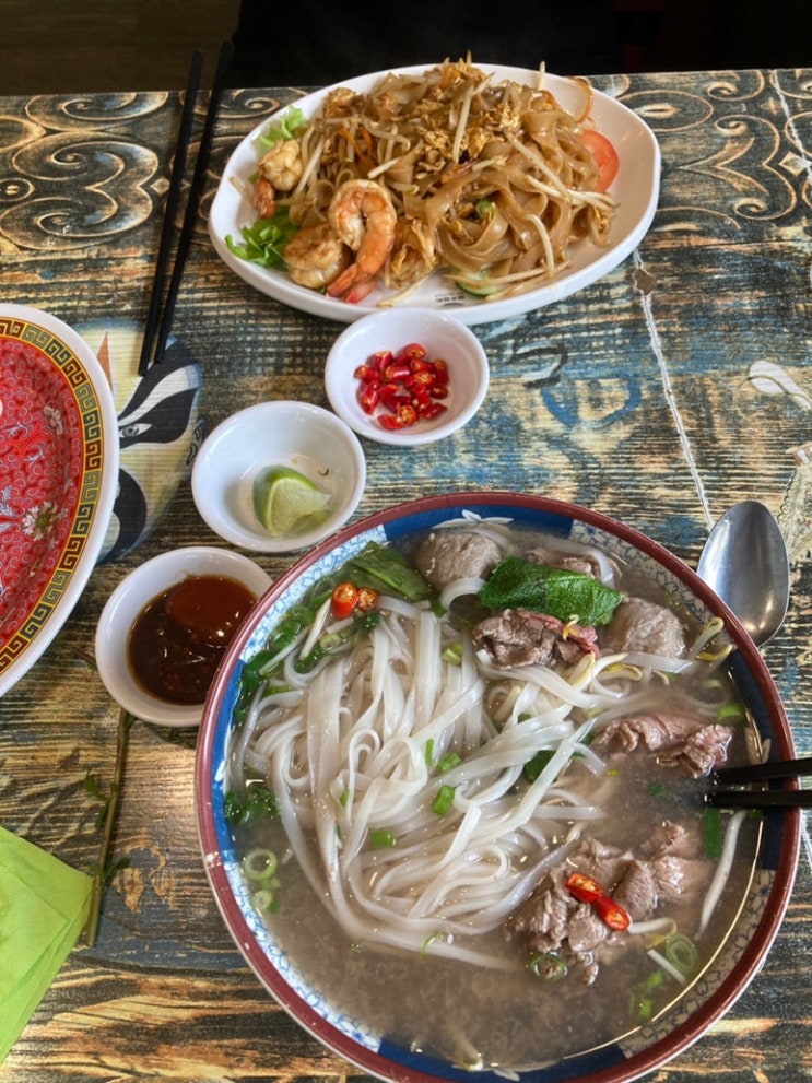  파리 (Paris) 벨빌 (Belleville) 쌀국수 맛집 포 벨빌 (Pho Belleville) 쫀득면+가지볶음 필수 코스