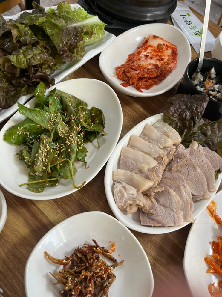  동명동 점심데이트 ‘산수쌈밥 ’and 카페 ‘네이비소셜클럽’
