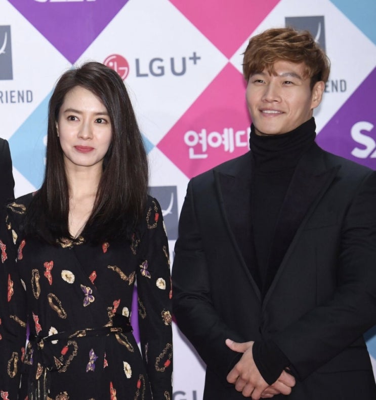 <b>송지효</b>, 개리와 이혼 후 <b>김종국</b>과 재혼 분위기? ‘꾹멍커플’... 