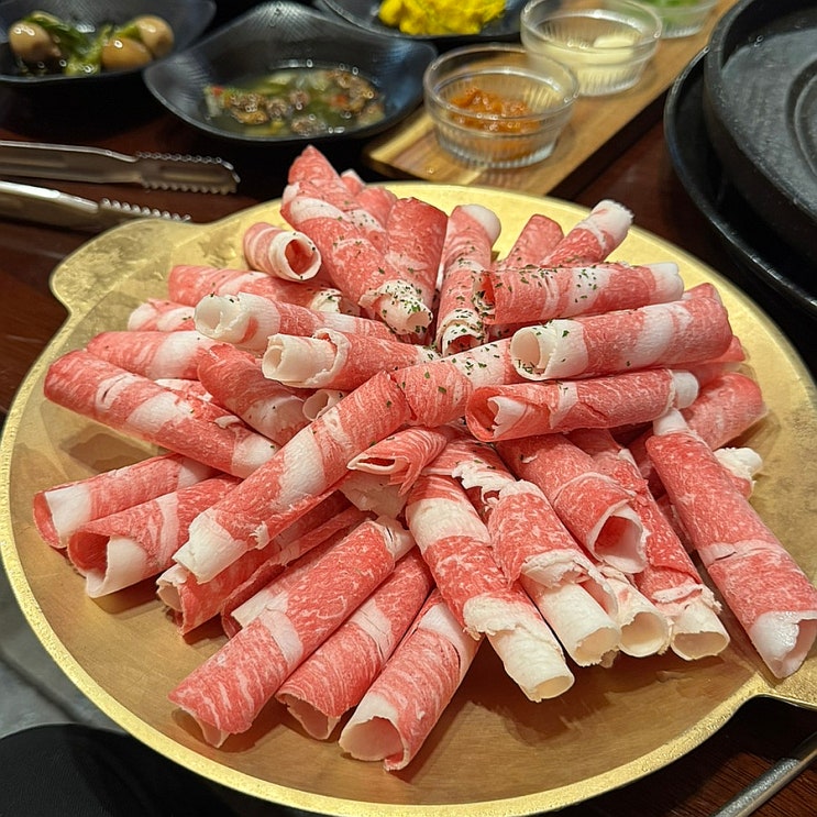  광주상무맛집 상무 차돌집 :: 분위기 좋은 광주 야외식당 차돌박이 육회 맛집