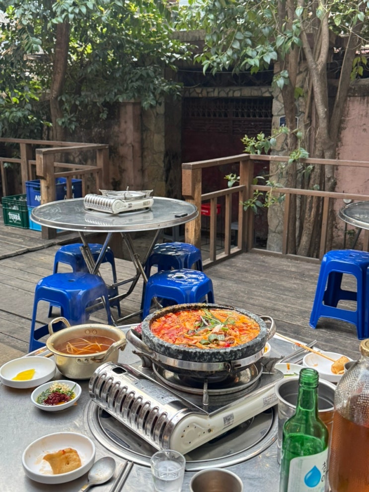 부산 서면 야장술집 돼지전골과 뭉티기 간판없는 집 부산 서면 야장술집 돼지전골과 뭉티기 간판없는 집