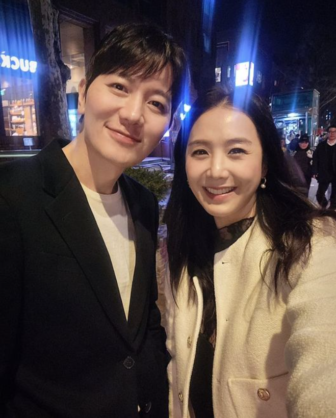이지애♥김정근, 결혼 15년 만에 유튜브 동반 데뷔…“이불킥할 정도로 솔직하게”