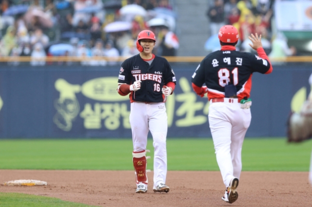 [KBO] <b>최원준 3안타 3타점</b> 맹타! 두산전 연패 끊은 KIA 역전승