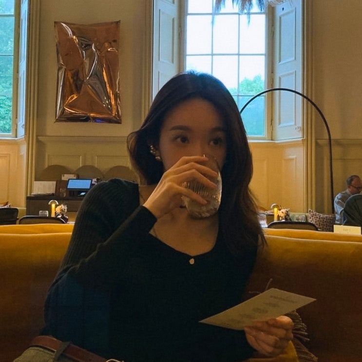  강민경 가방, 사복 패션 추천템 종류 3가지