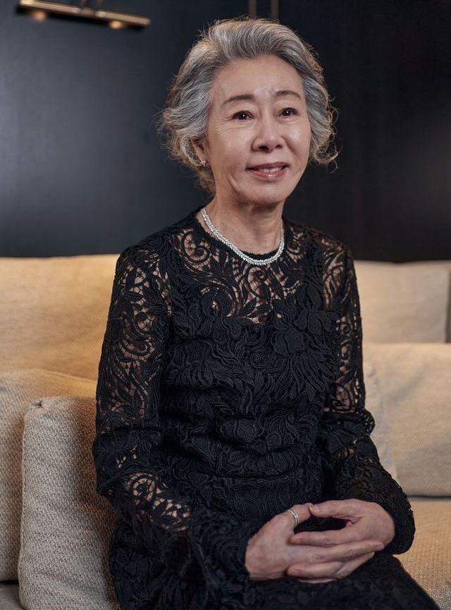  "저에겐 며느리 아닌 사위가 있다"...윤여정, 아들 동성애 커밍아웃 고백