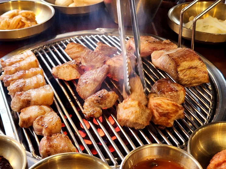  관평동 맛집 고깃리88번지 연탄불에 구운 육즙 가득 고기 맛