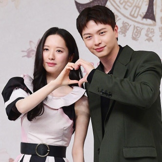 김지연 육성재 귀궁에서 16년 절친끼리 뽀뽀를?
