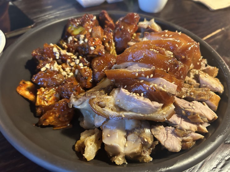  종각역 모임장소로 추천하는 룸술집 족발 맛집<종로족빨 종로본점>(족발, 보쌈, 매운족발, 막국수)