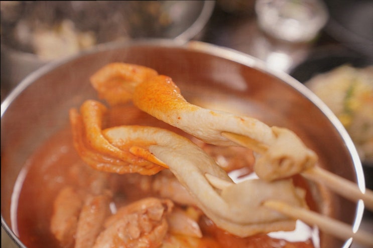  가족과 함께하는 행복한 저녁, 통큰솥뚜껑닭볶음탕&두부생각 호계점, 안양맛집