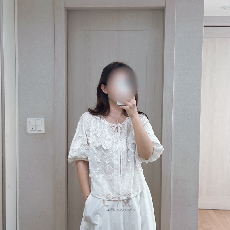 한섬몰 여름 블라우스 추천, 오즈세컨 플로럴 아플리케 블라우스