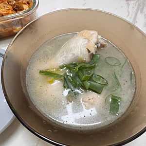 옥주부 닭곰탕: 닭다리로 만든 닭곰탕