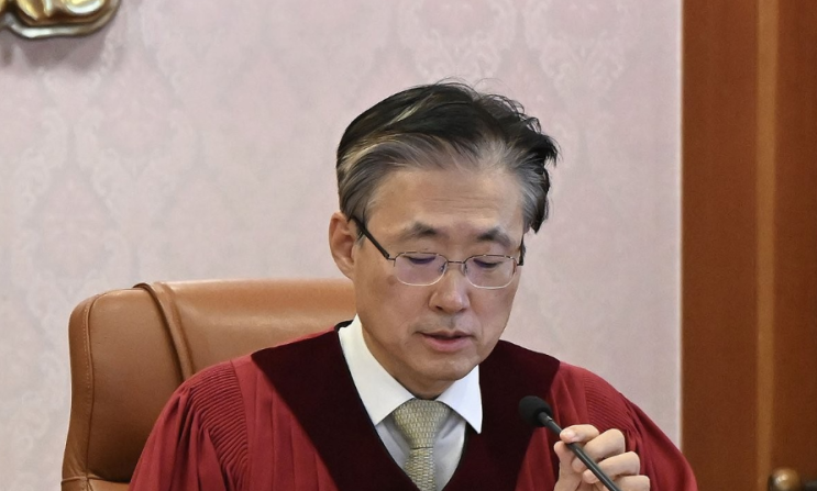 "<b>헌법</b>재판소, <b>김형두</b> 재판관 소장 <b>권한대행</b> 선출… 7인 체제 운영"
