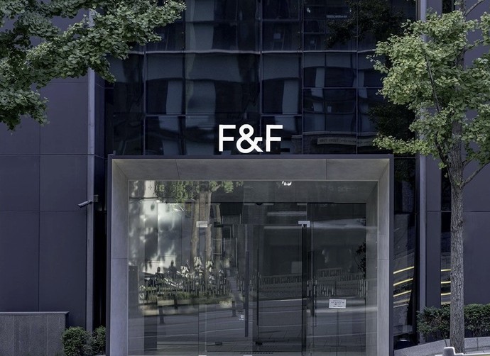  F&F의 엔터테인먼트 사업 결국 실패하나 - 2023년부터 적자전환 자본금 마이너스 161억 원 집계, 오디션 유행의 마감과 데뷔 그룹의 더딘 성장 등 악재