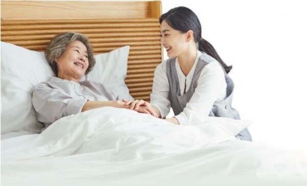 금감원 "중증환자만 간병인 이용해야"…내달 간병보험 보장 대폭 축소 금감원 "중증환자만 간병인 이용해야"…내달 간병보험 보장 대폭 축소