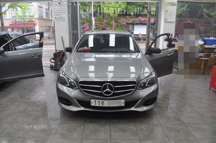  벤츠 E클래스 W212 만도지니 NTG4500CE 전원고장 화면 블랙아웃 메인보드 고장수리 - 수원테크(수입차오디오수리 전문)
