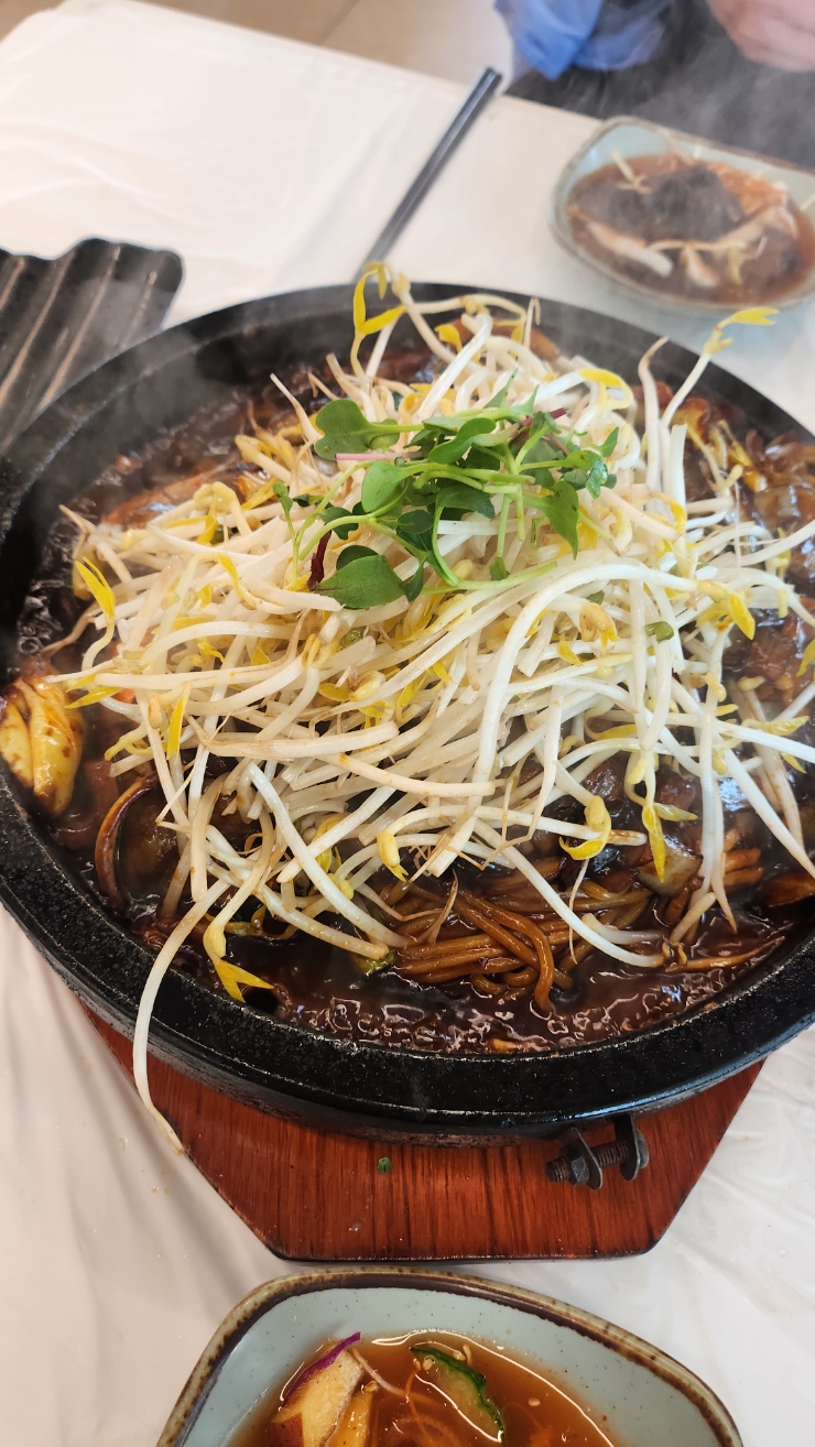 태안 가볼만한곳 추천 만리포해수욕장 맛집 만리포돌짜장 갑오징어물회 세트 후기