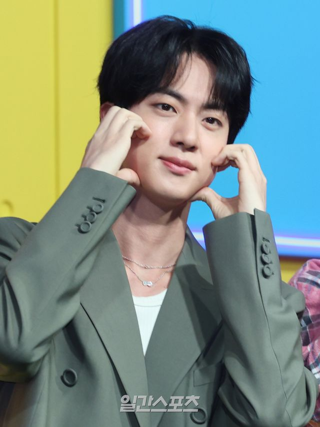 BTS 진, 기안84 그림 선물 인증 ‘훈훈’…“사장님 감사합니다”