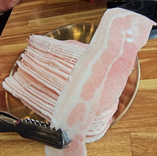 서동탄역 근처 가성비 최고! 냉삼+무제한 야채 셀프바 미친삼겹살집 미우네 서동탄점 서동탄역 근처 가성비 최고! 냉삼+무제한 야채 셀프바 미친삼겹살집 미우네 서동탄점