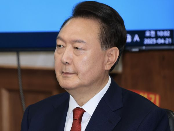  "사람에 충성하지 않는다"… '내란 부인' 윤 전 대통령 면전서 직격