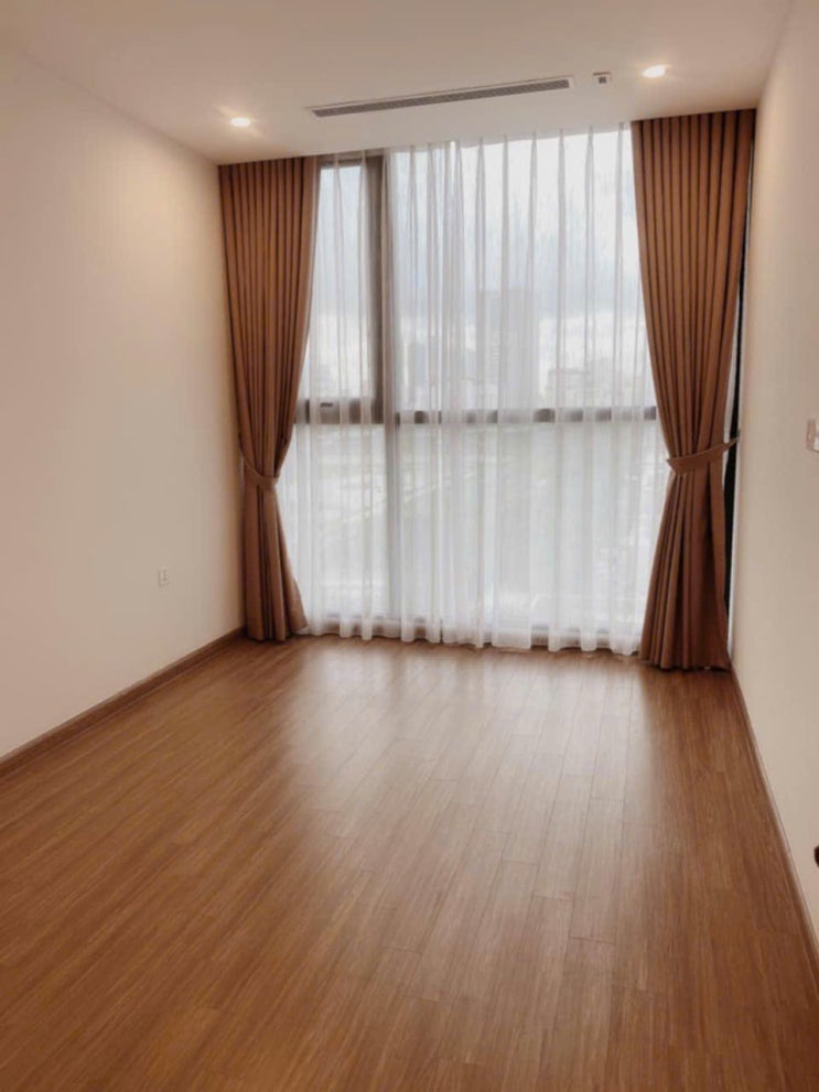  하노이 스카이레이크 S3 방3개 노옵션 $1350 [ 하노이 아파트 임대 ]