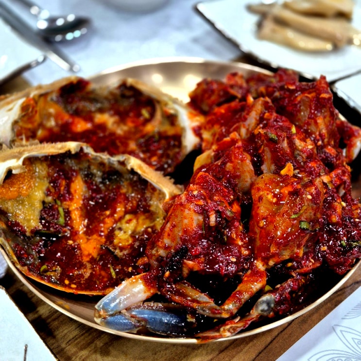 서초 교대역 맛집 매콤달달 양념게장 폭풍흡입 후기