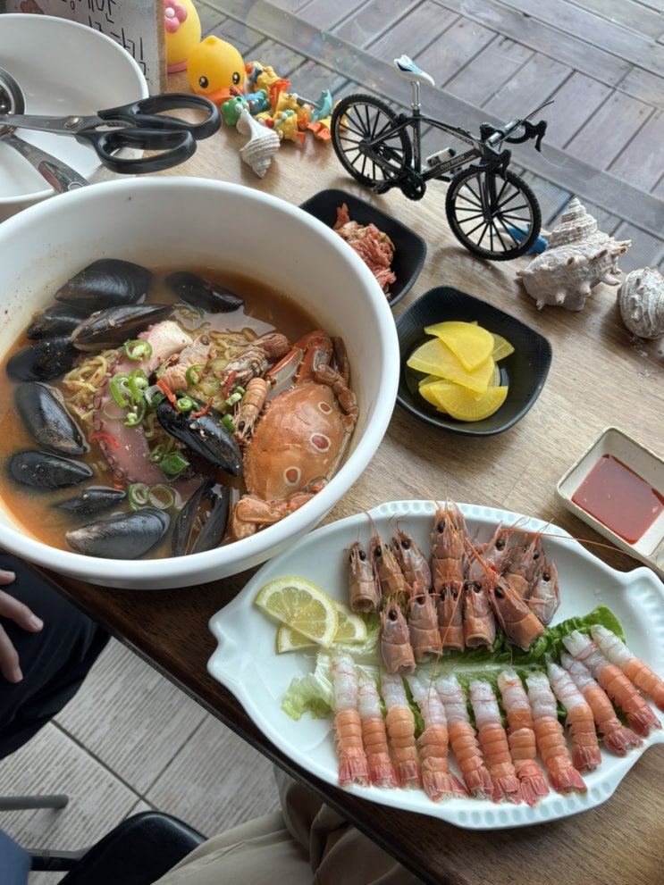  성산 섭지코지 맛집 해물라면 수제 버거 추천, 몰마농 그대와함께 해물라면 성산본점