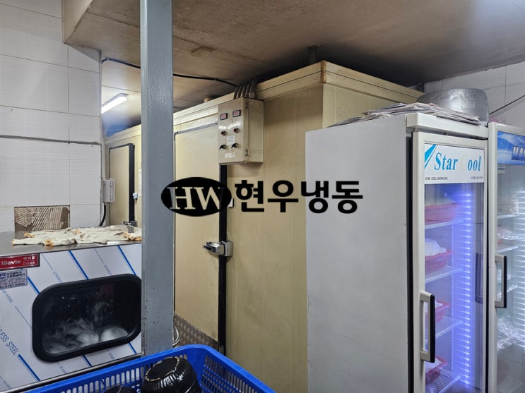 울산저온창고수리-냉장창고 손잡이파손으로 손잡이세트교체수리 울산저온창고수리-냉장창고 손잡이파손으로 손잡이세트교체수리