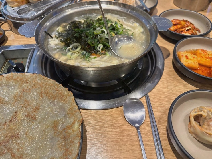  팔당원조칼제비 서현점에서 즐기는 서현역칼국수로 특별한 점심시간