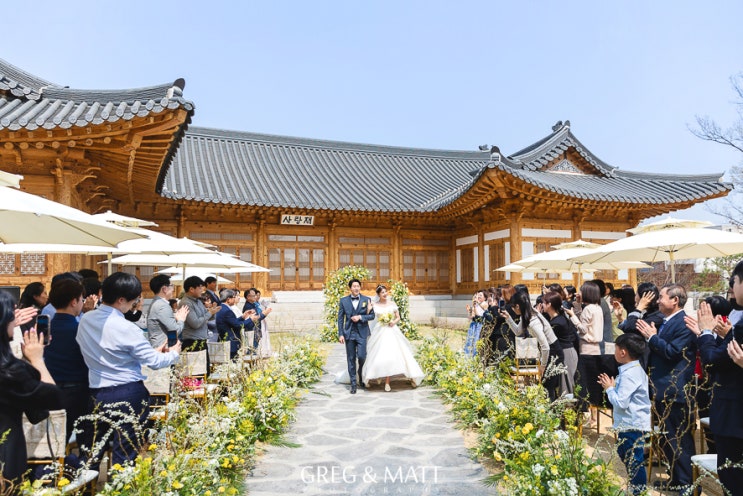  국회의사당 사랑재 본식스냅 후기 <봄날의 아름다운 야외웨딩을 찾는다면>