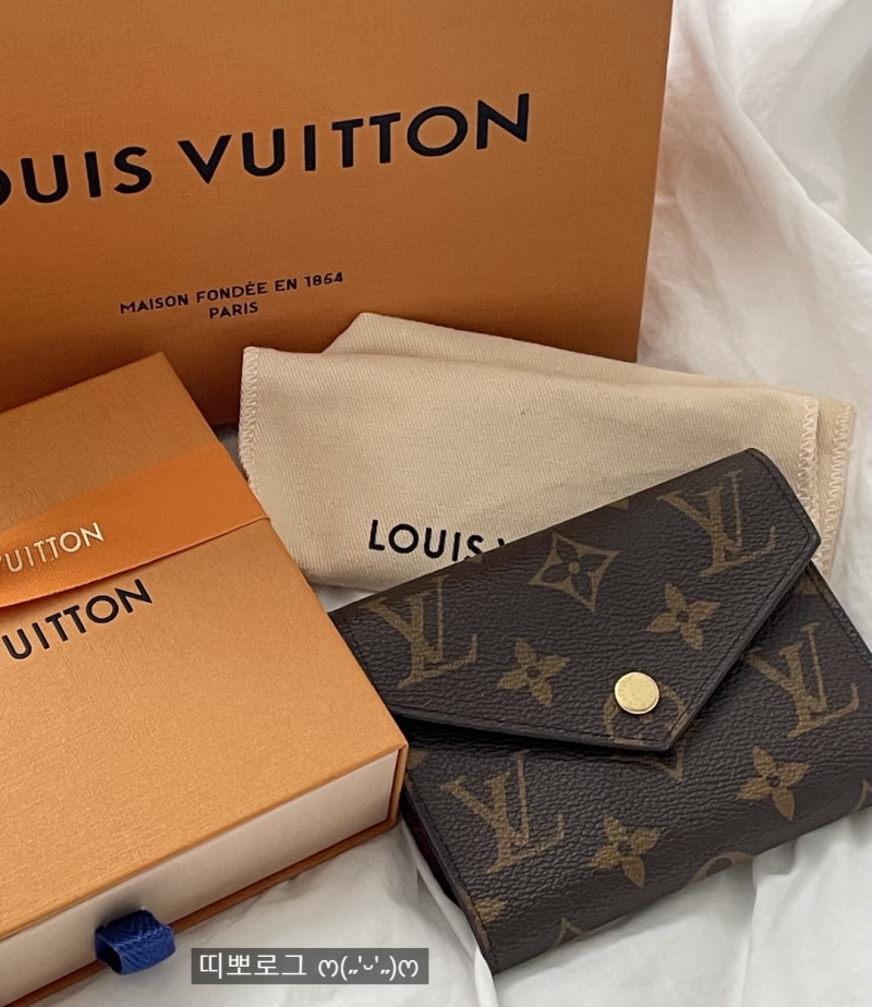LOUIS VUITTON 루이비통 지갑 빅토린 월릿 여성 반지갑 추천 후기