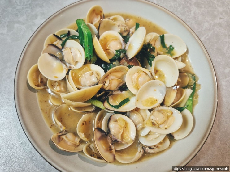  셰프 남편 요리 7.– 간단한 백후추 바지락볶음 (White Pepper Clam)