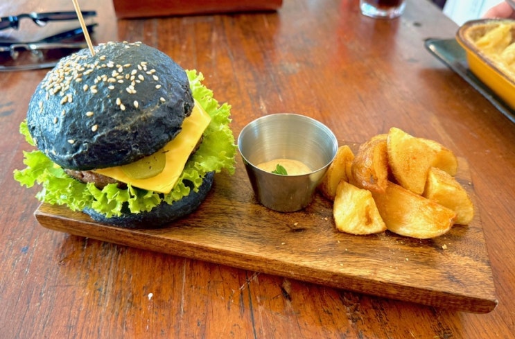  [달랏 카페] 크레이지 하우스 카페 'NOW Bistro' 예쁜 달랏 브런치 카페
