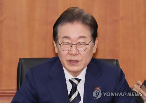 [속보]<b>이재명</b> “<b>2030</b>년까지 서해안 <b>에너지고속도로</b> 건설”