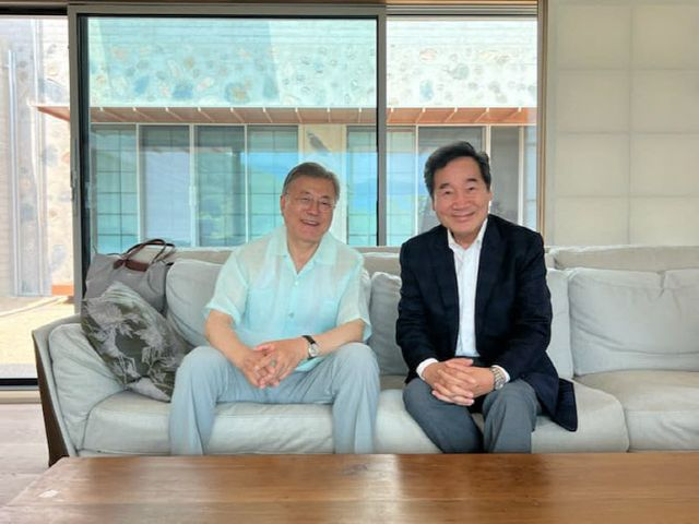  이낙연, '문재인 기소'에 "불행한 일 겪지않은 유일한 대통령인데..."