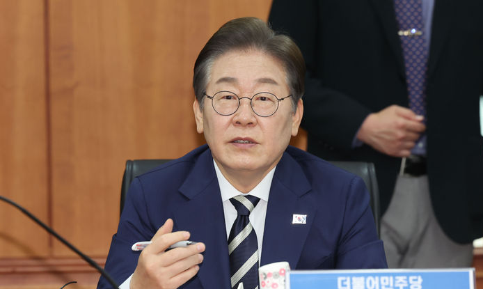 제휴]<b>이재명</b> "<b>2030</b>년까지 서해안 <b>에너지고속도로</b> 건설"