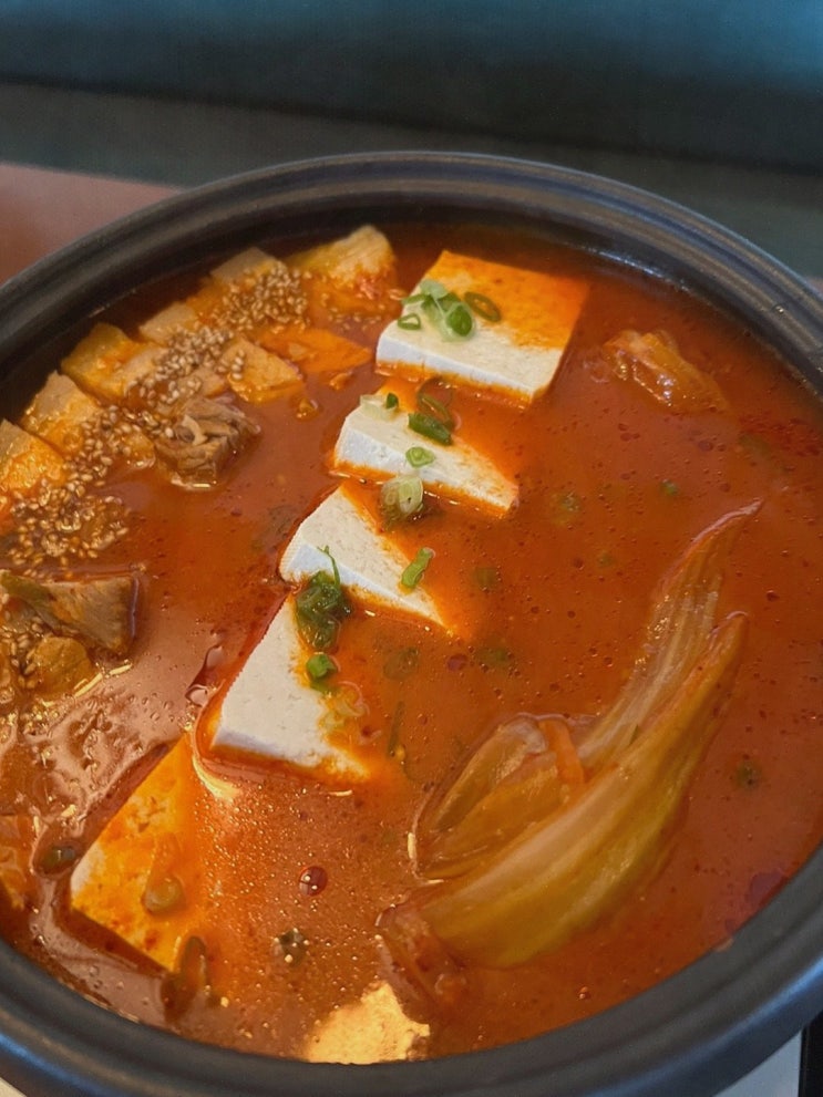  [맛집리뷰] 더기와 용산점, 다양한 메뉴와 특별한 플레이팅! 용산전골
