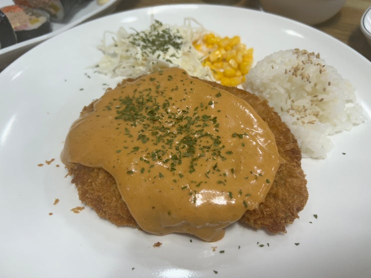 안암오거리 고려대학교 이공계학생들의 인생 맛집<이공김밥>(작은참치김밥, 참치김치김밥, 치즈돈까스, 치즈라면)
