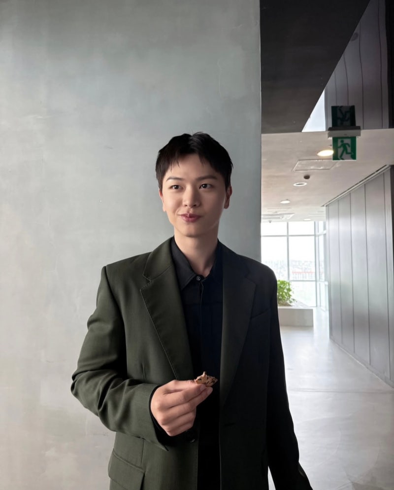 귀궁 / 육성재 / 짧은 머리 / 드롭컷 / 크롭컷