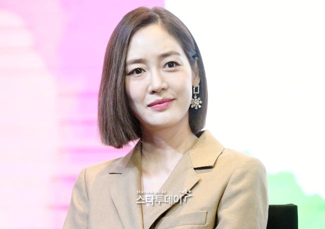  성유리의 홈쇼핑 복귀: 논란과 기대