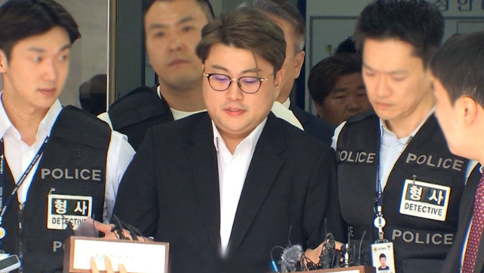 [<b>김호중</b>, 음주 <b>뺑소니</b> 2심도 <b>징역</b> 2년 6개월 <b>확정</b>] 도주치상... 