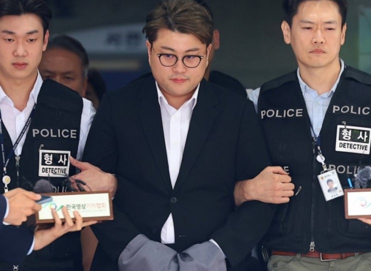 '음주 <b>뺑소니</b>' <b>김호중</b> 2심도 <b>징역</b> 2년 6개월