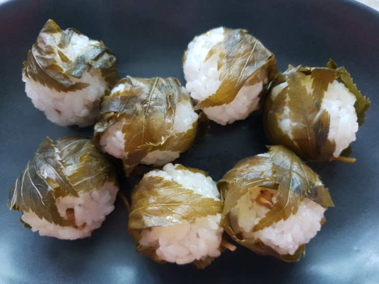  또르르 칠분도미 당귀 장아찌 쌈밥