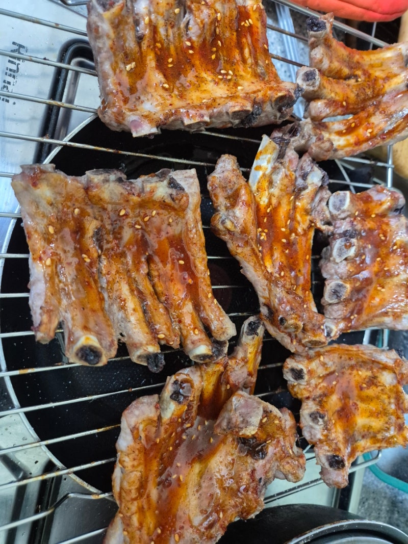돼지 등갈비 초간단 등갈비 만들기 매운 양념 소스 레시피 ↑